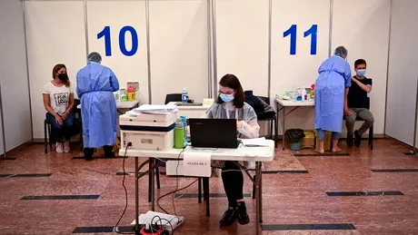 Reacțiile dinainte de vaccinare. De ce vin românii cu acul de acasă la vaccinarea anti-COVID