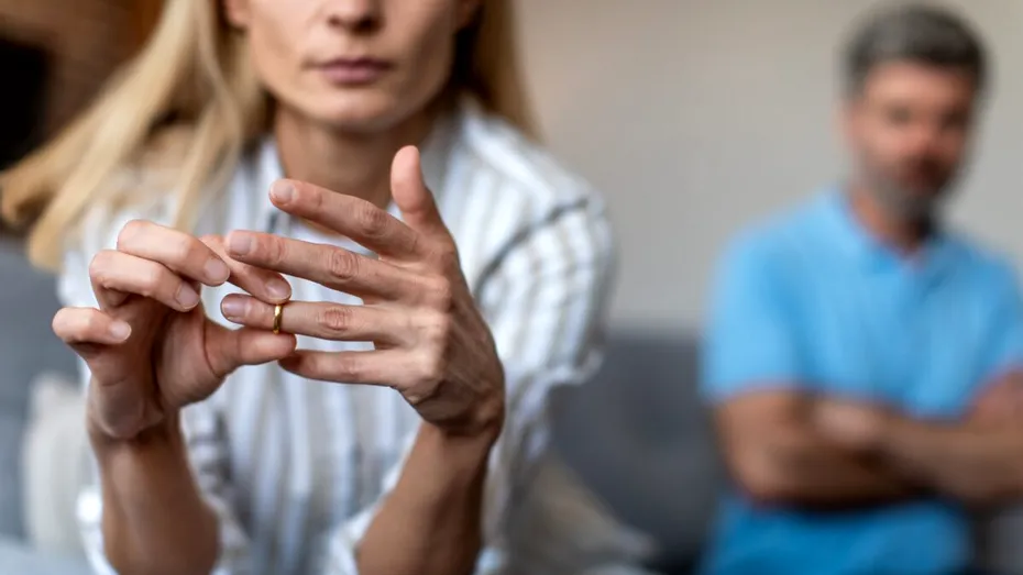 De ce ajung românii la divorț? Care sunt principalele cauze pentru care cuplurile din țara noastră se destramă