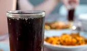 Ce efect poate avea cofeina din Cola asupra creierului copiilor? Ce au descoperit cercetătorii despre sucurile consumate de copii