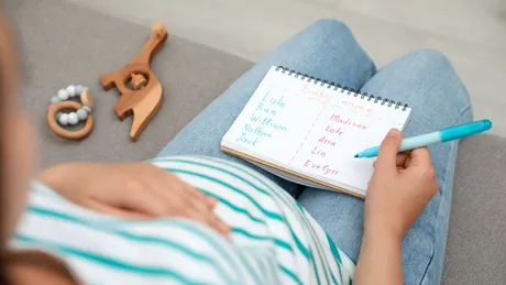 Nume de copii interzise în România. Lista pe care trebuie să consulte părinții