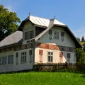 Satul-muzeu din Bucovina care fascinează turiștii străini: „Vin din toată lumea”