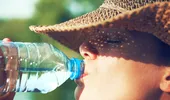 Ce se întâmplă dacă bei prea multă apă? 15 semne pe care ți le dă corpul când bei apă în exces