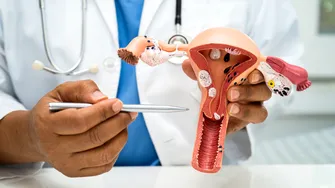 Cancerul ovarian: ce este, cât de frecvent este în România, teste care-l depistează, tratament