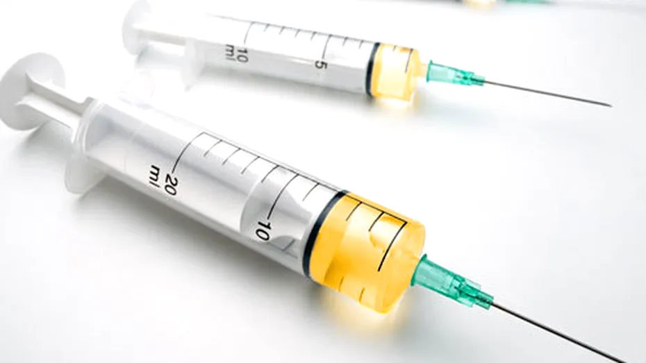 Primul vaccin anti-EBOLA ar putea fi folosit din 2015