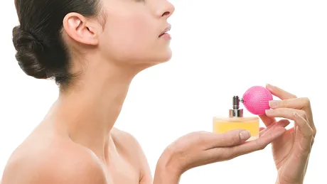 10 esențe de parfumuri cu puteri afrodiziace (demonstrat științific)!
