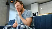 Când trebuie să mergi urgent la stomatolog? Simptome alarmante pe care nu trebuie să le ignori