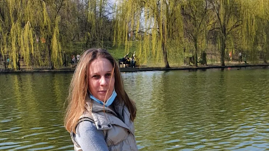 Povestea unei femei nevăzătoare care-și trăiește viața cu bucurie