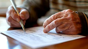 Poți primi pensie înainte de vârsta pensionării? Cine are dreptul la bani timp de șase luni și ce condiții trebuie să îndeplinească