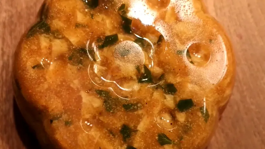 Piftie (răcitură) de post. Iese mai delicioasă decât cea cu carne