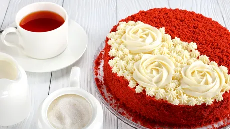 Rețetă tort de catifea roșie (Red Velvet) - un desert fabulos pentru masa de Crăciun sau Revelion