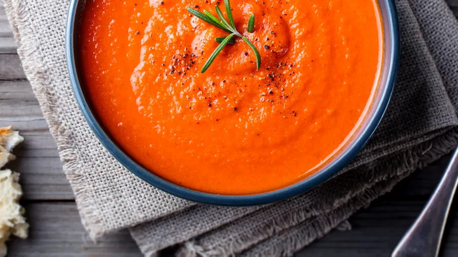 Supa de roșii: 8 motive să o consumi