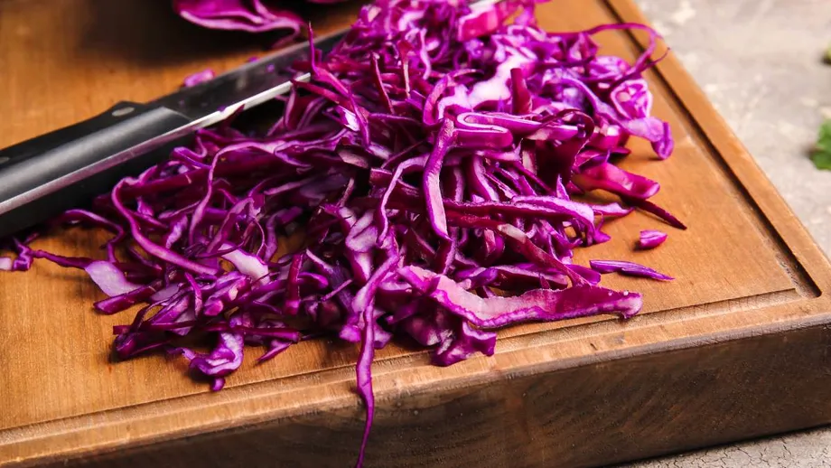 Alimentul care scade rapid tensiunea și colesterolul. E cel mai subestimat aliment