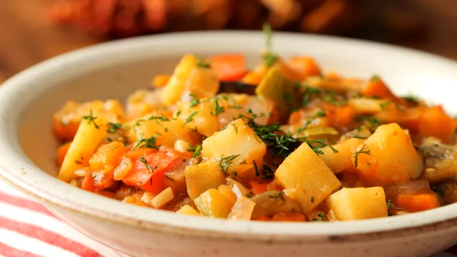 Ghiveci călugăresc, după reţeta Sandei Marin! Un preparat sănătos și gustos