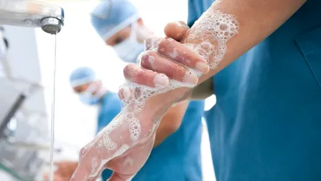„Mâini curate în spitale”, o nouă campanie a Ministerului Sănătăţii