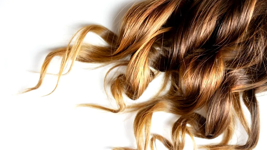 8 pași pentru un păr strălucitor