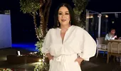 Cum arată Oana Roman în costum de baie la 50 de ani. Și-a sărbătorit ziua de naștere în Egipt