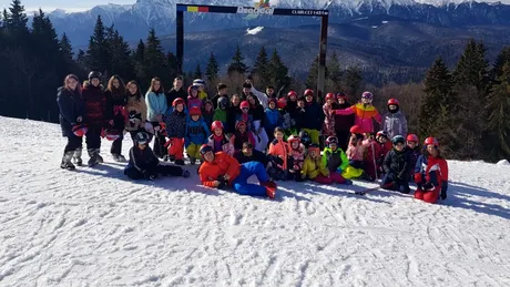Tabere de iarnă pentru copii - ce lecții deprind și ce beneficii are schiatul asupra sănătății lor