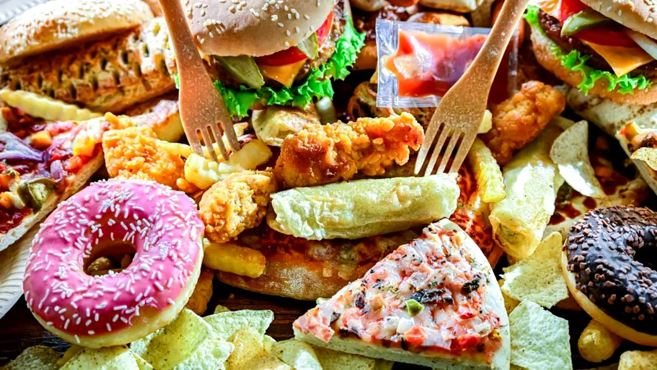 Un cardiolog spune că nu ar mânca niciodată aceste alimente care afectează inima și explică ce ar trebui pus zilnic în farfurie pentru a reduce riscul de boală cardiovasculară