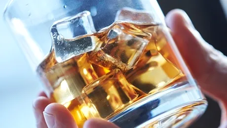 Viaţa cu un alcoolic – cum îl ajuţi