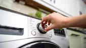 Este sigur să lași mașina de spălat sau uscătorul în funcțiune când pleci de acasă? Experții avertizează asupra riscurilor