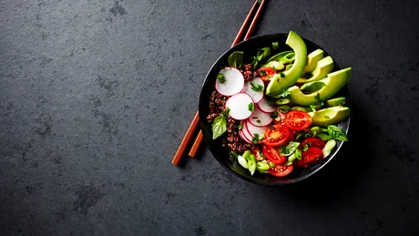 Buddha bowls. 10 combinații rapide care îți asigură mese sănătoase și pline de gust