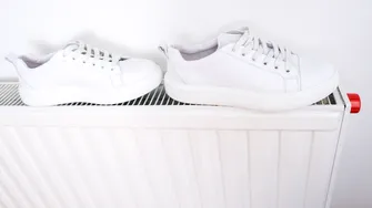 Greșeala pe care o facem toți iarna. Îți strici pantofii fără să știi