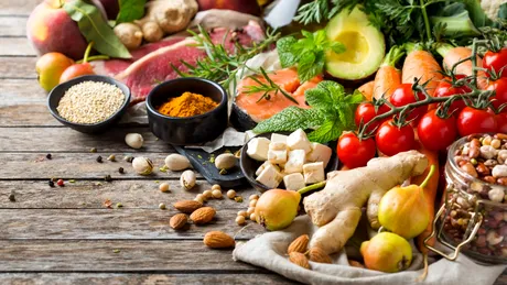 Alimentele „prietenoase” cu silueta: gustoase, sățioase și surprinzător de sărace în calorii