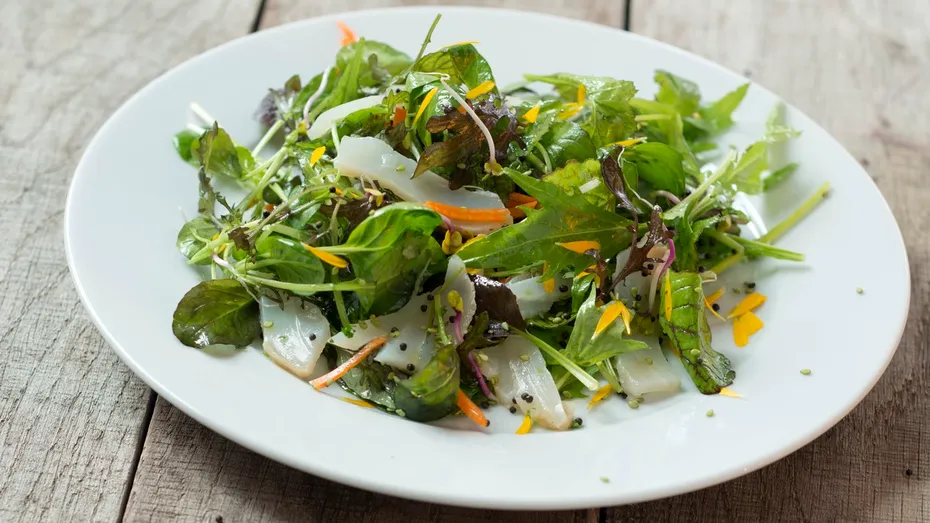 3 alimente bogate în nutrienți care mențin organismul sănătos