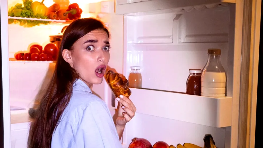 Cum să reduci consumul de alimente noaptea