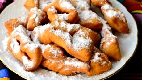 Minciunelele moldovenești, desertul care păstrează gustul copilăriei. Secretele bunicilor pentru o rețetă delicioasă