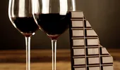 Cum să slăbeşti cu vin roşu şi ciocolată neagră