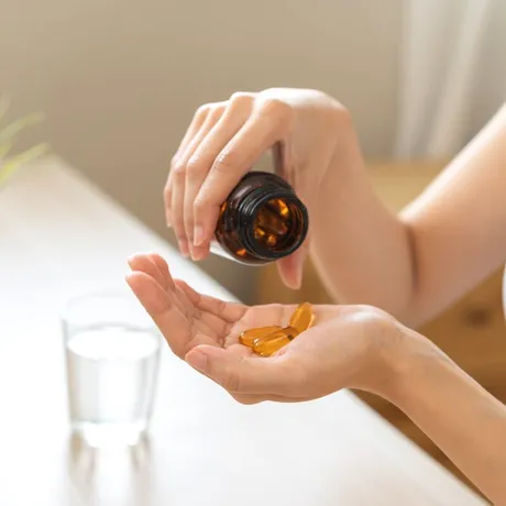 Cum să iei corect suplimentele alimentare ca să își facă efectul: cele mai frecvente greșeli de evitat