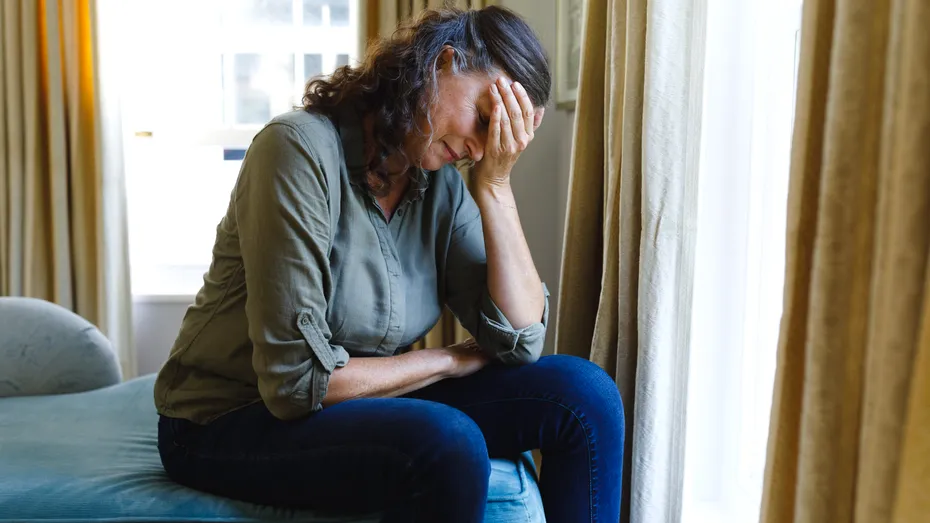 Stresul ne distruge sănătatea! 40 de simptome fizice și psihice declanșate de stresul în exces