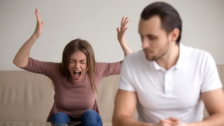 4 pași prin care poți să-ți exprimi furia în cuplu