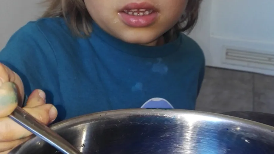 Vopsitul ouălor de Paște – 3 motive pentru care să le vopești cu copiii