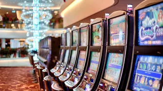 Schimbări majore privind jocurile de noroc, în România. Până la ce vârstă ar putea fi interzise?