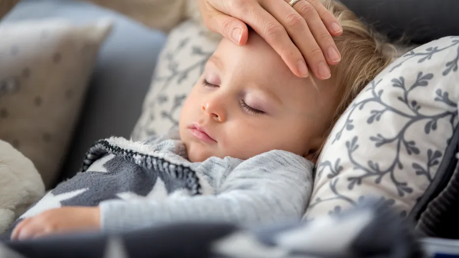 Infecția cu pneumococ la copii - simptomele la care să fie atenți părinții