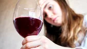 Te înroșești la față când bei alcool? Riști să ai probleme grave cu inima. Care este explicația