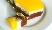 Prăjitură Fanta cu cremă de brânză și jeleu de portocale – un desert perfect de sărbători