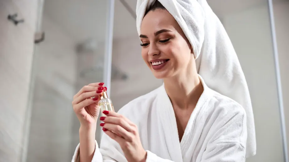 Gel de curățare natural pentru piele grasă. Îl prepari acasă din câteva ingrediente speciale