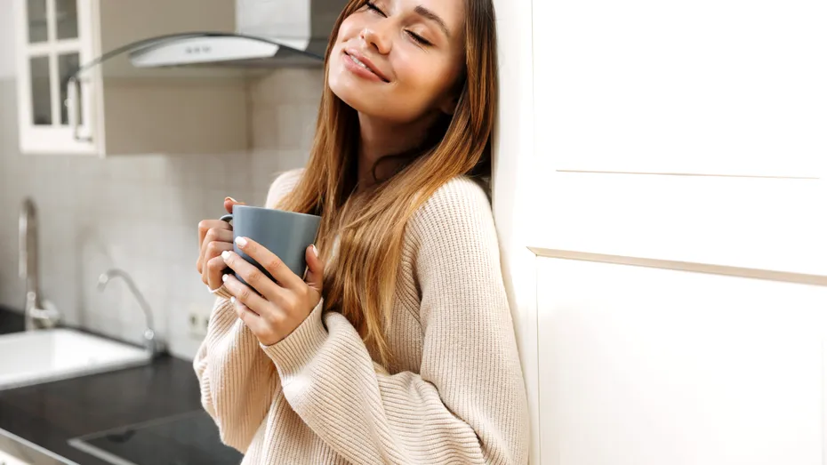 Medic: 3 schimbări simple de dietă care te ajută să slăbești, să previi ridurile și firele albe