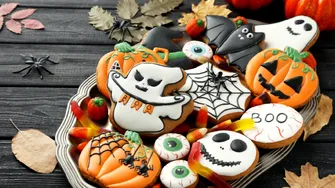 Halloween și zahărul: cât de mult dulce poate mânca un copil într-o singură seară și cum gestionează părinții situația