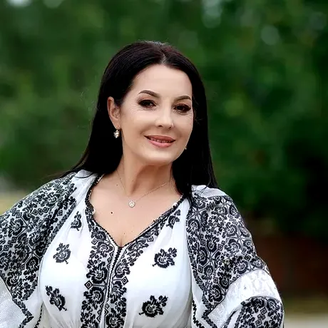 Cum arată Angela Rusu după operația de micșorare a stomacului. Transformarea spectaculoasă a artistei