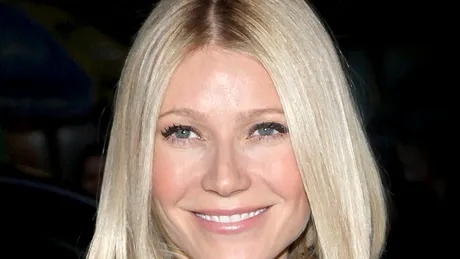 Gwyneth Paltrow, complet goală la 48 de ani