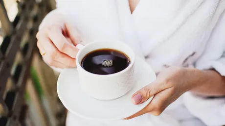 Ce se întâmplă în corpul tău dacă bei cafea neagră în fiecare zi