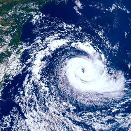 Un ciclon polar va pătrunde în România! Aduce ploi, vijelii și ninsori în aproape toată țara. Temperaturile scad drastic / VIDEO