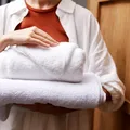 Cum să păstrezi prosoapele albe curate și luminoase. Sfaturi simple pentru acasă