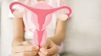 A crezut că suferă de endometrioză, dar diagnosticul a fost cumplit. O femeie de 42 de ani a rămas fără nouă organe