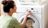De ce a devenit viral trendul „everything shower” și ce spune despre anxietatea modernă