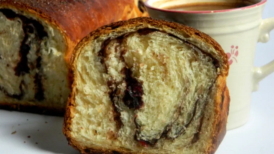 Câte zile rezistă cozonacul, până să se altereze. Unde trebuie ținut, de fapt